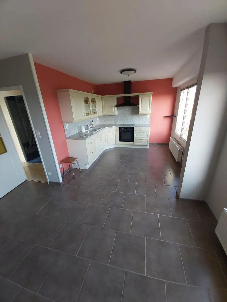 Photo 2 Appartement 4 pièces 77.47m²