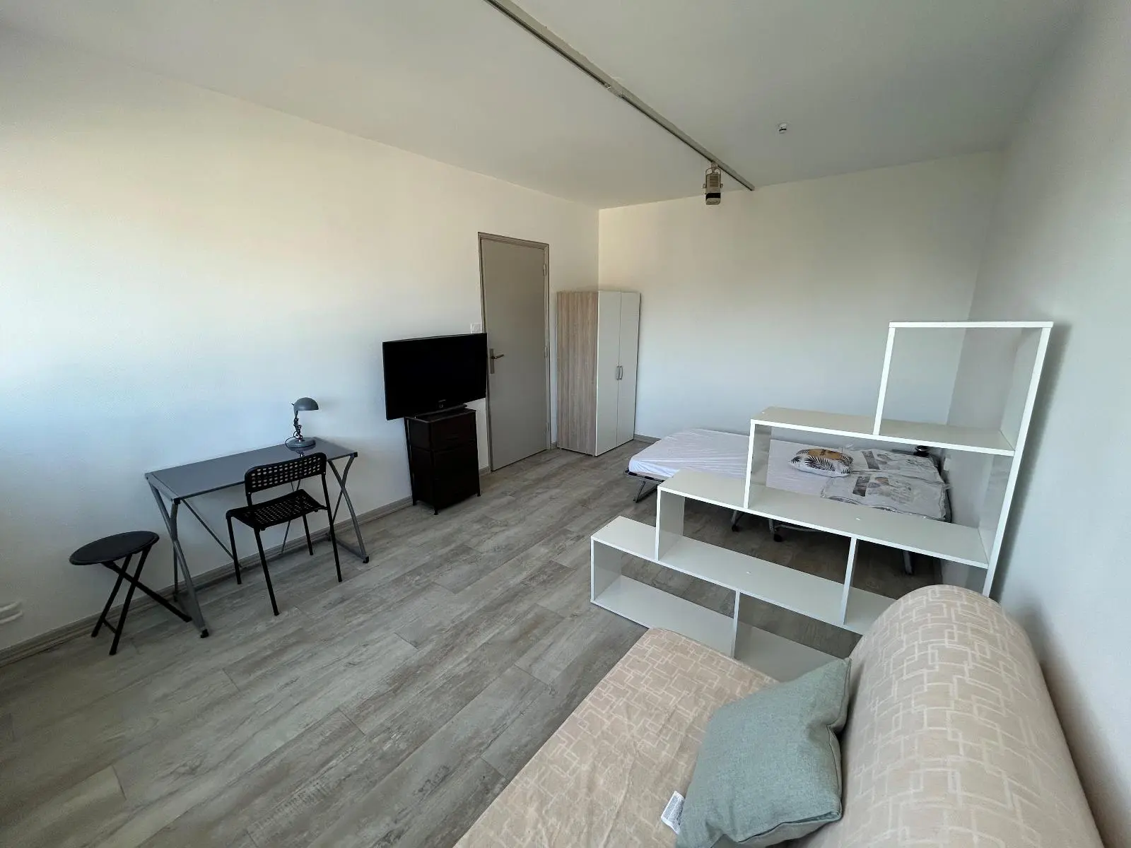 Photo 3 Appartement 1 pièce 31.81m²