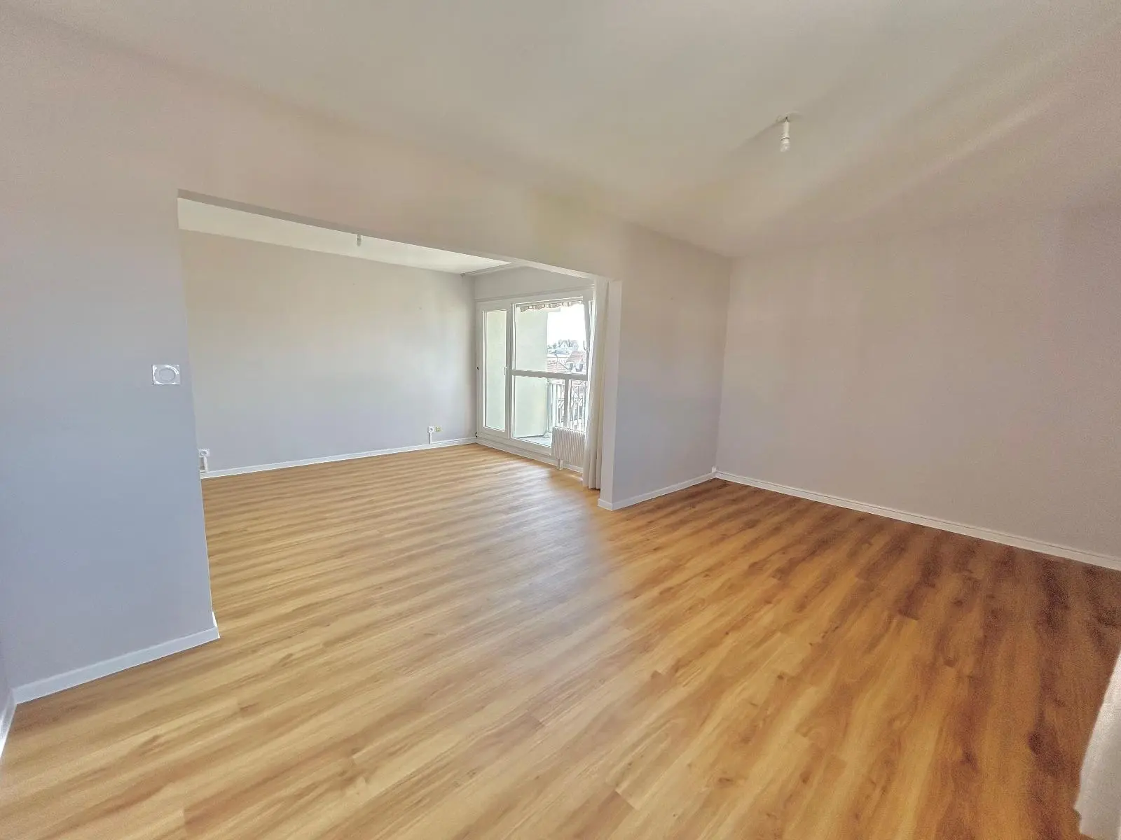 Photo 2 Appartement 5 pièces 94.95m²