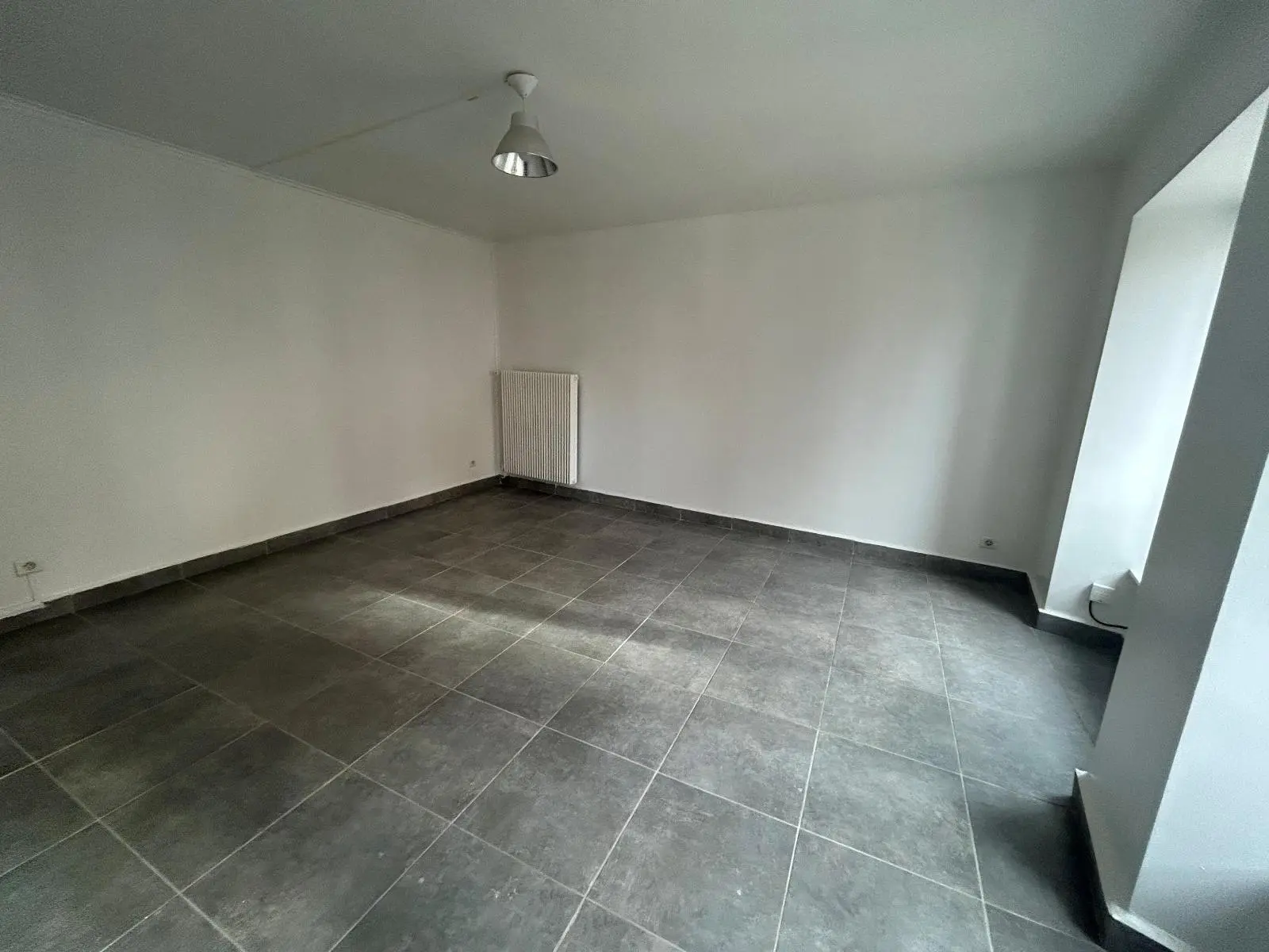 Photo 3 Appartement 1 pièce 37.81m²