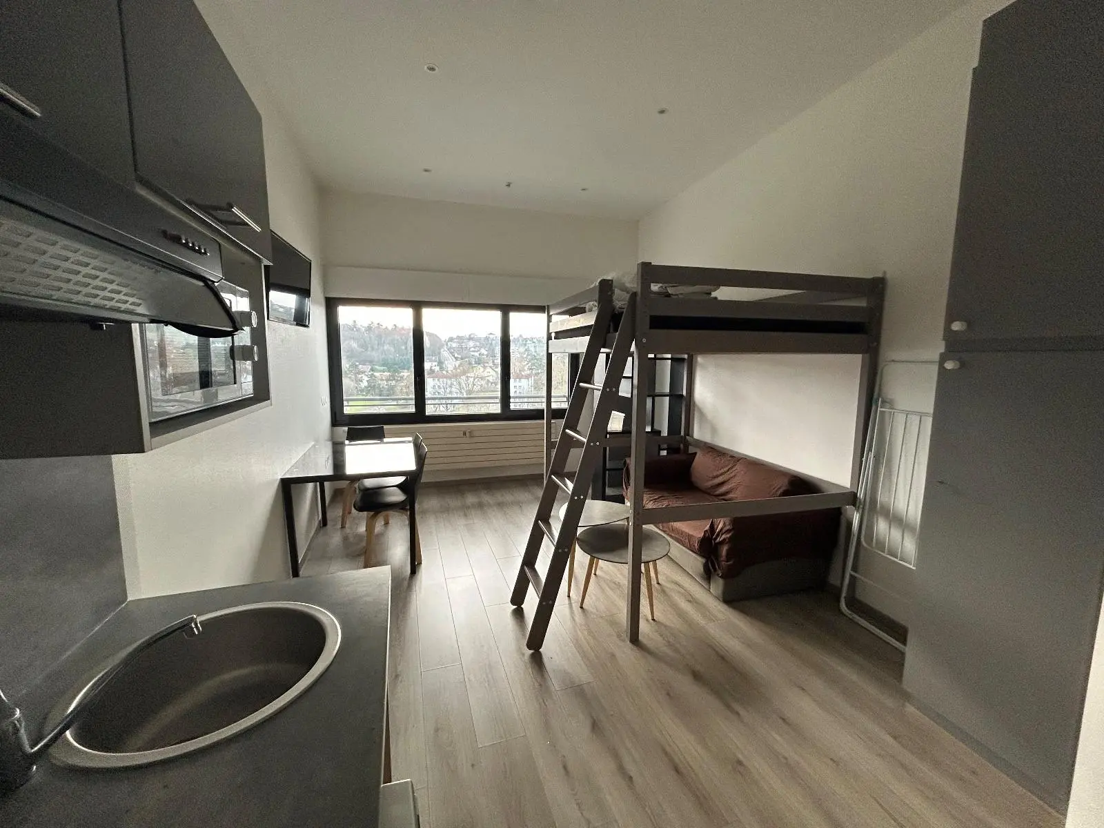 Photo 1 Appartement 1 pièce 23m²