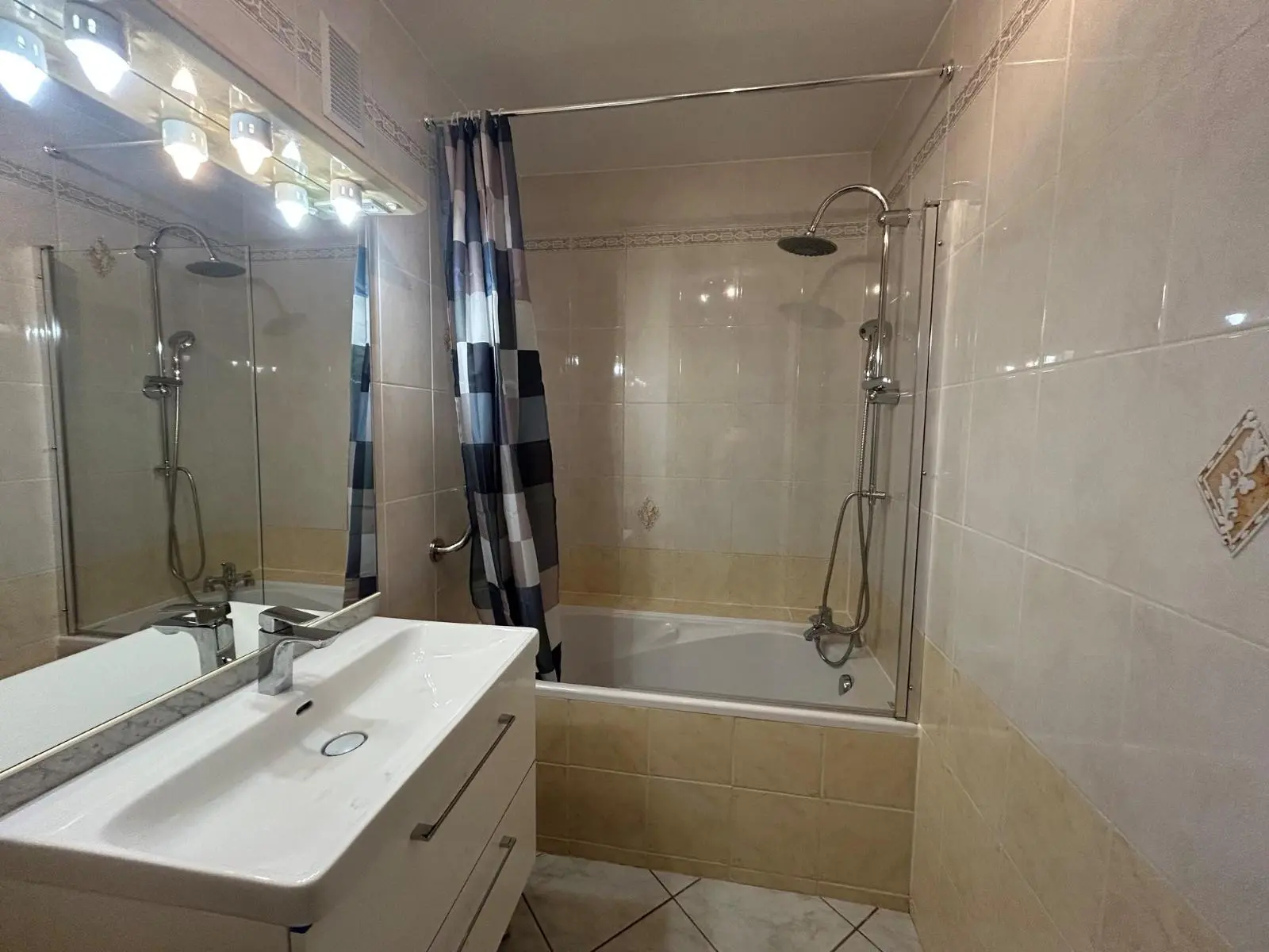 Photo 6 Appartement 4 pièces 80.5m²