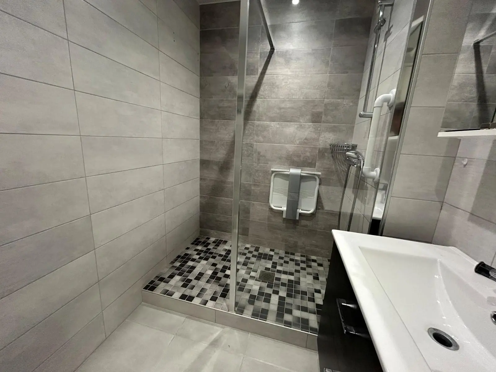 Photo 3 Appartement 5 pièces 94.95m²