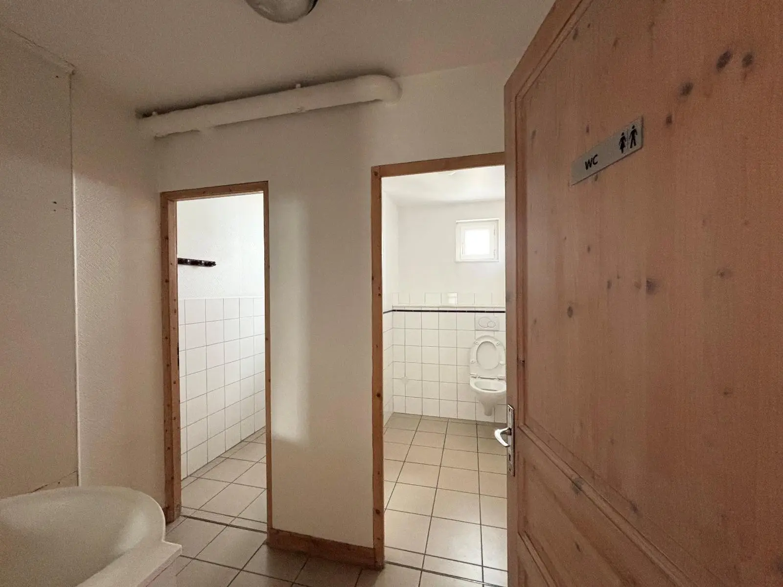 Photo 9 Local Commercial 200m²