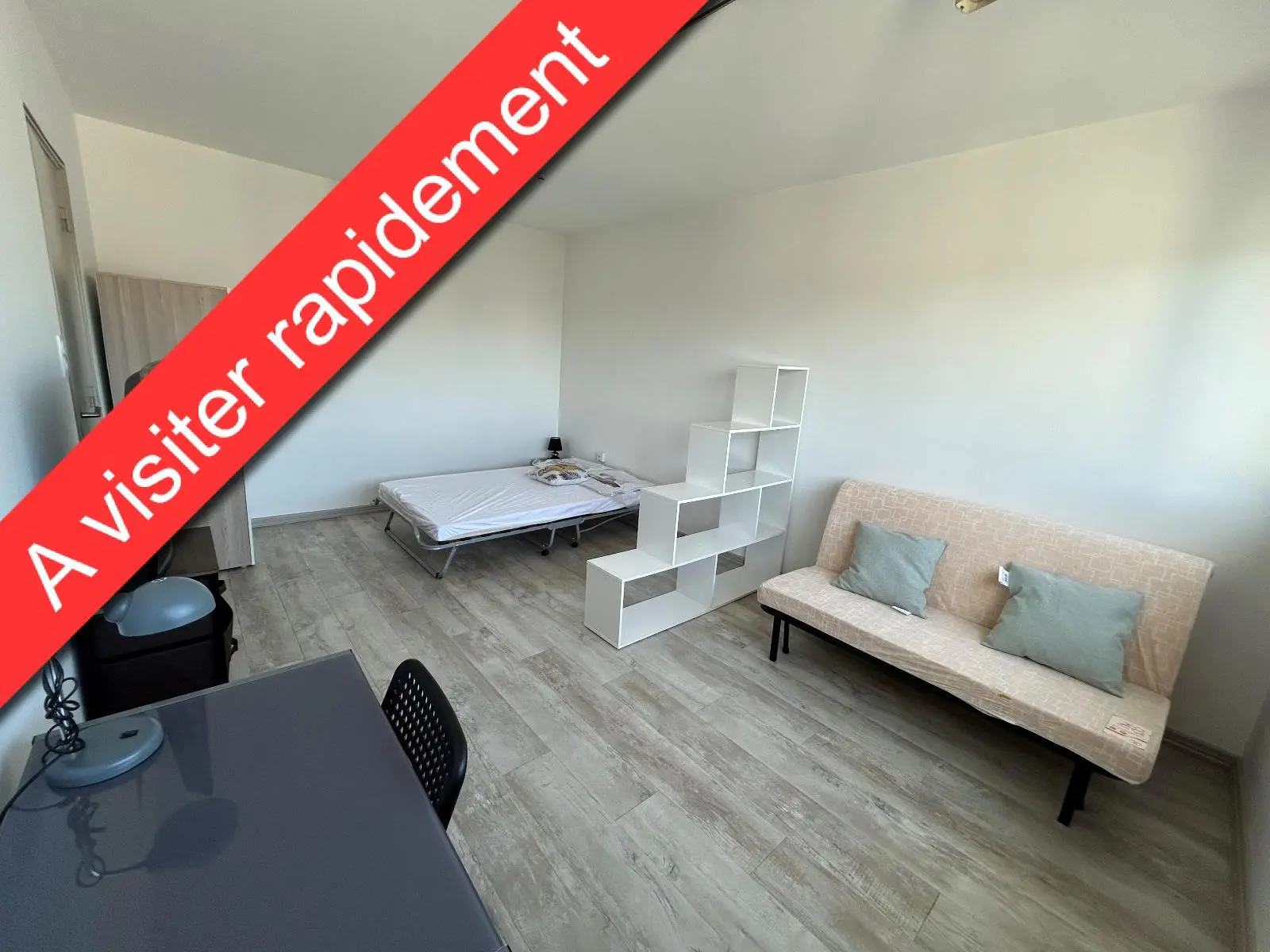 Photo 1 Appartement 1 pièce 31.81m²