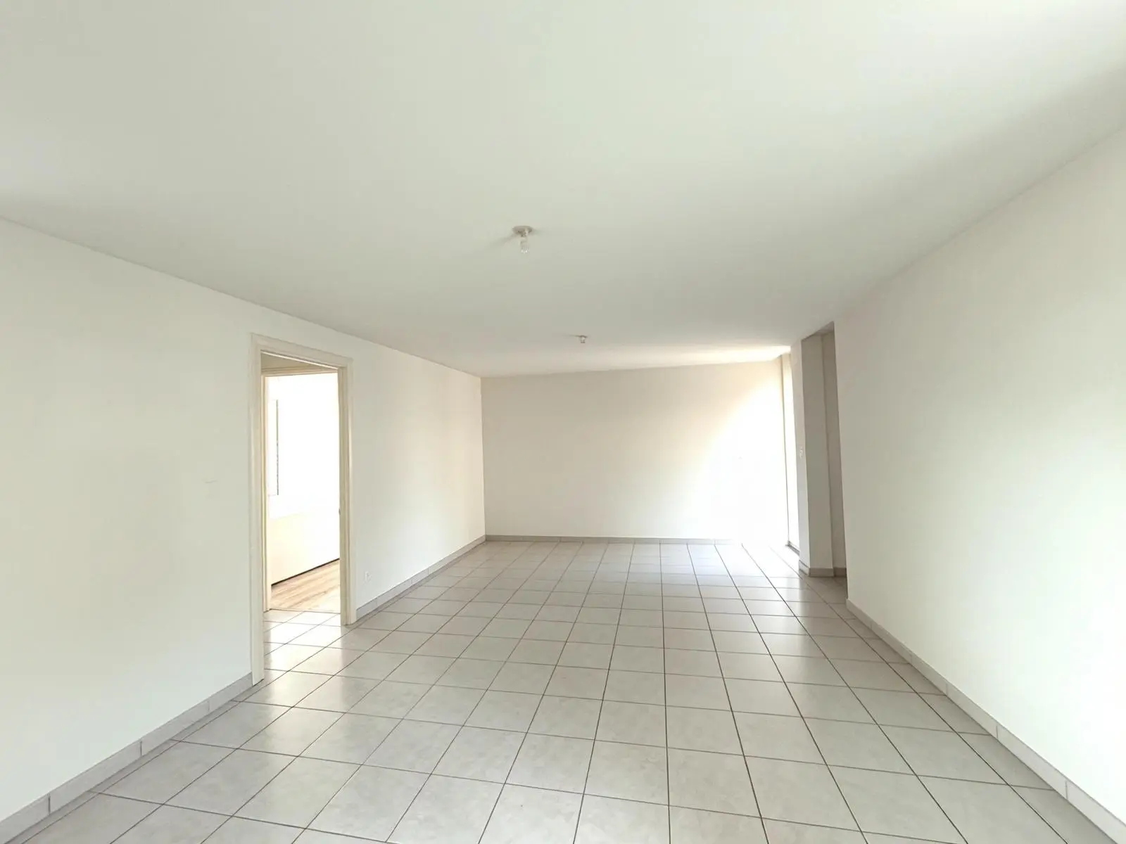 Photo 1 Appartement 4 pièces 75.38m²
