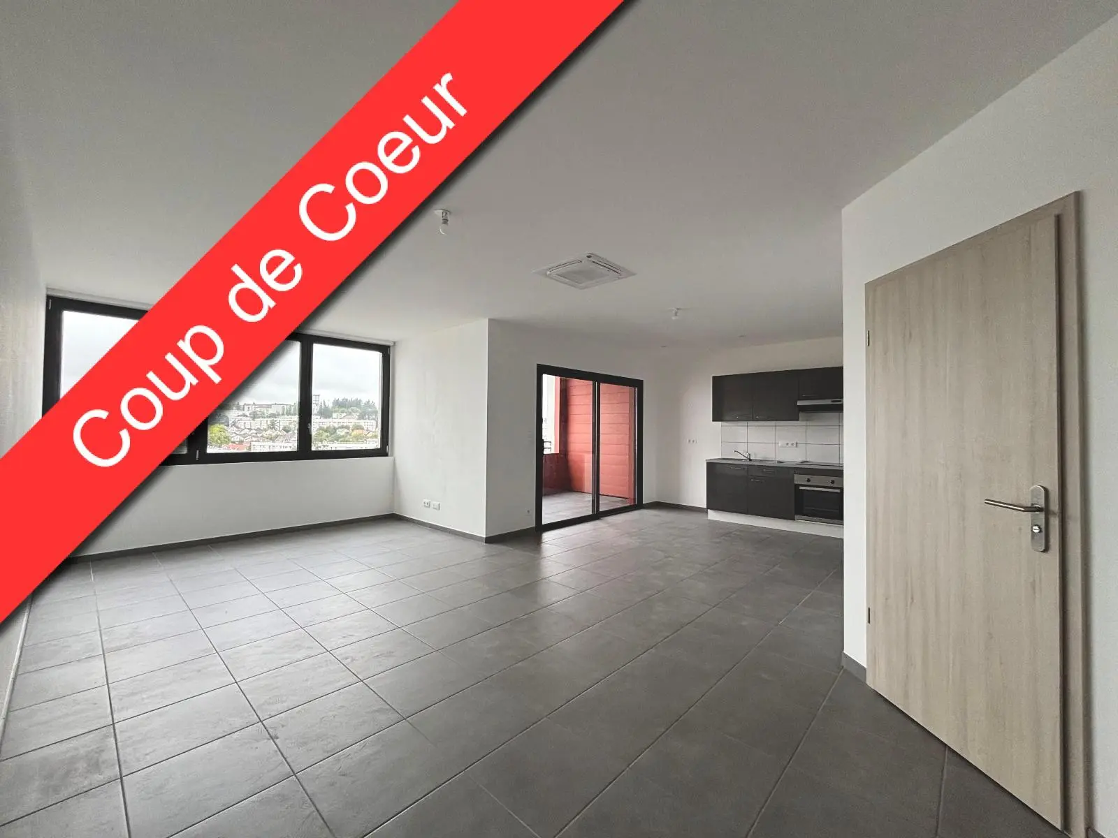 Photo 1 Appartement 4 pièces 85.24m²