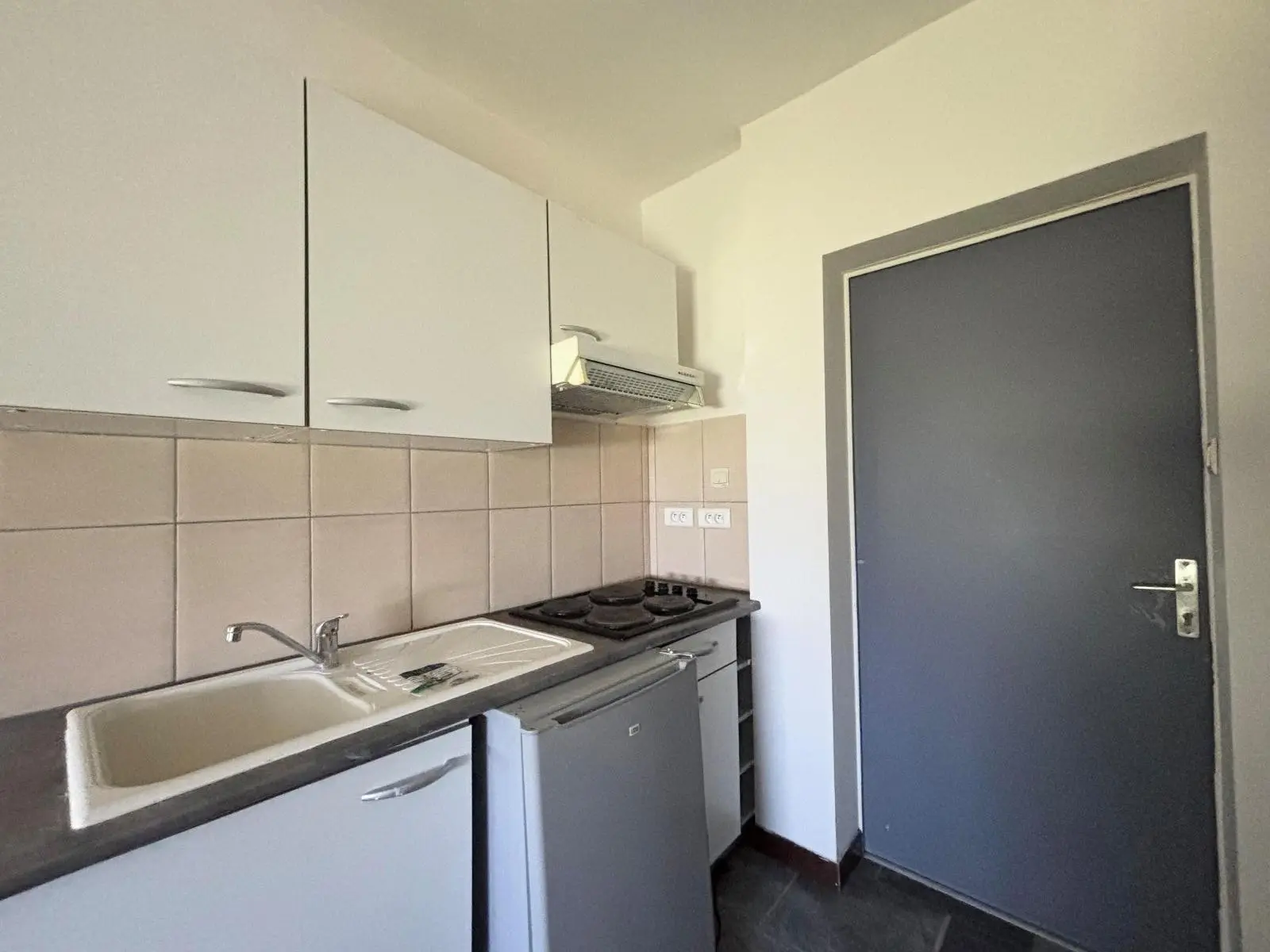 Photo 3 Appartement 1 pièce 22.17m²