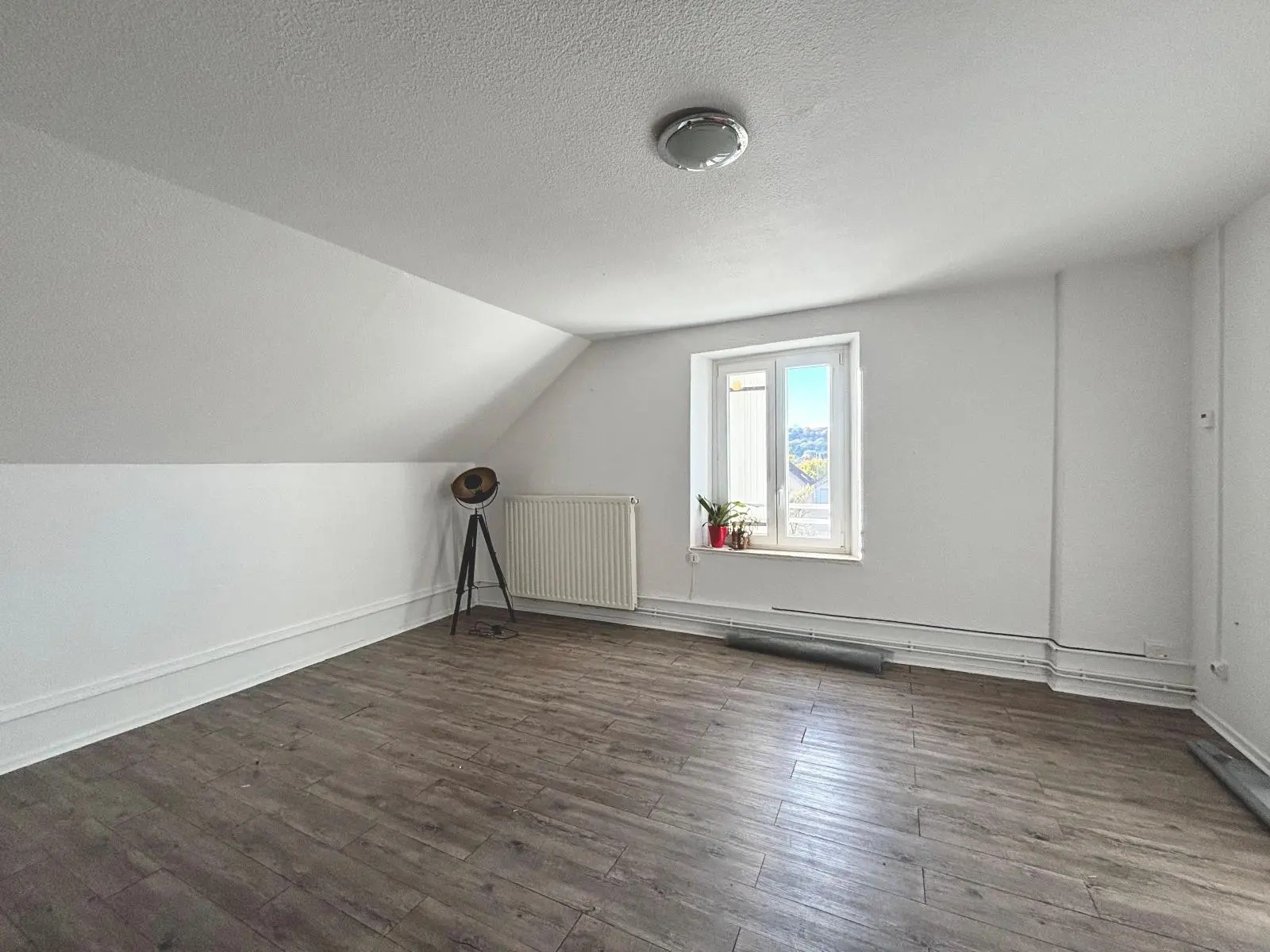 Photo 1 Appartement 5 pièces 105.99m²