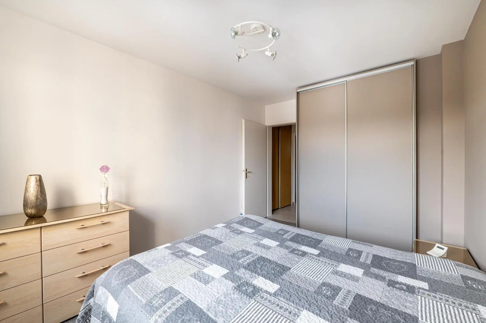 Photo 7 Appartement 2 pièces 64.52m²