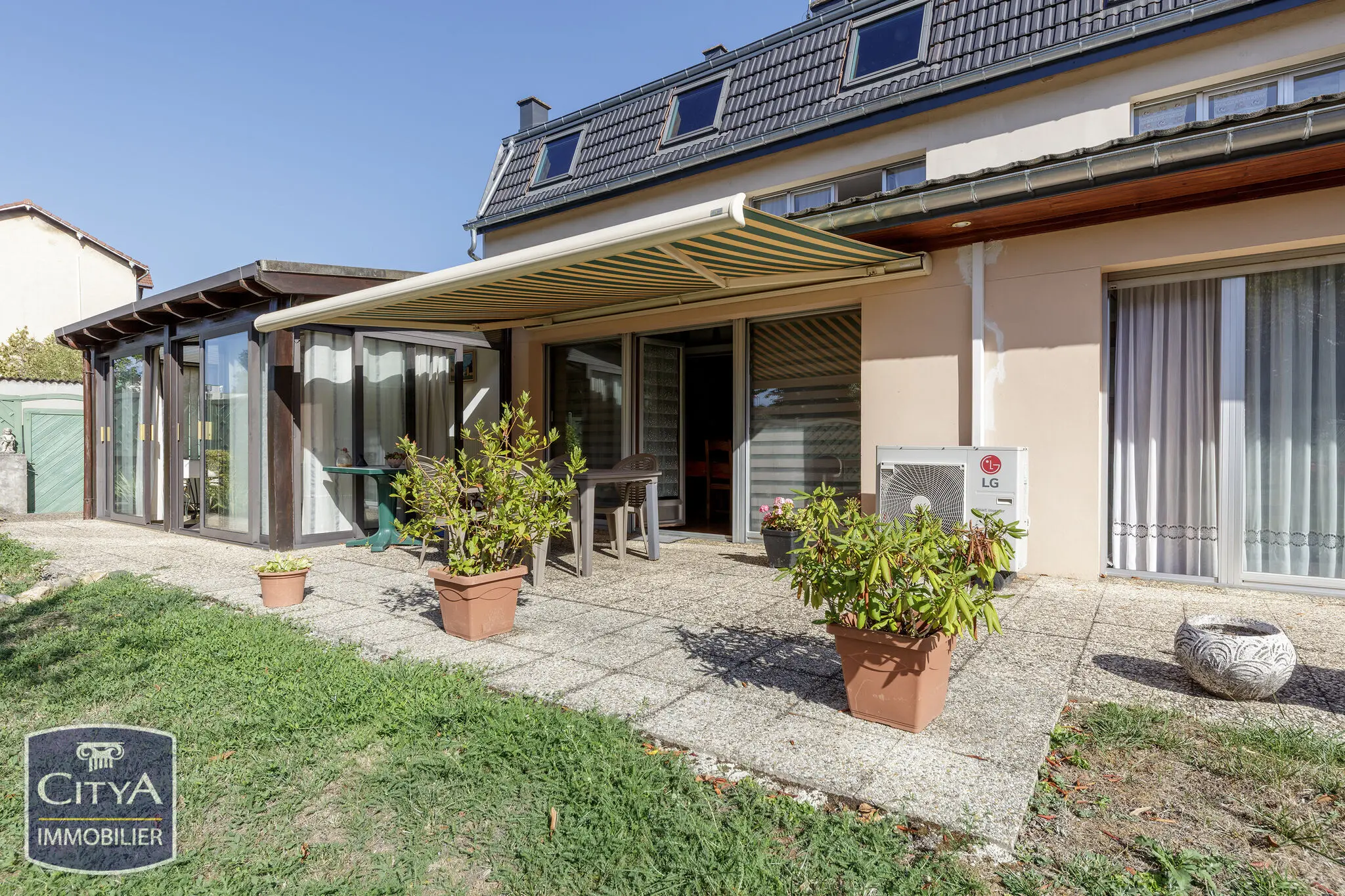 Photo 6 Immeuble 422m²