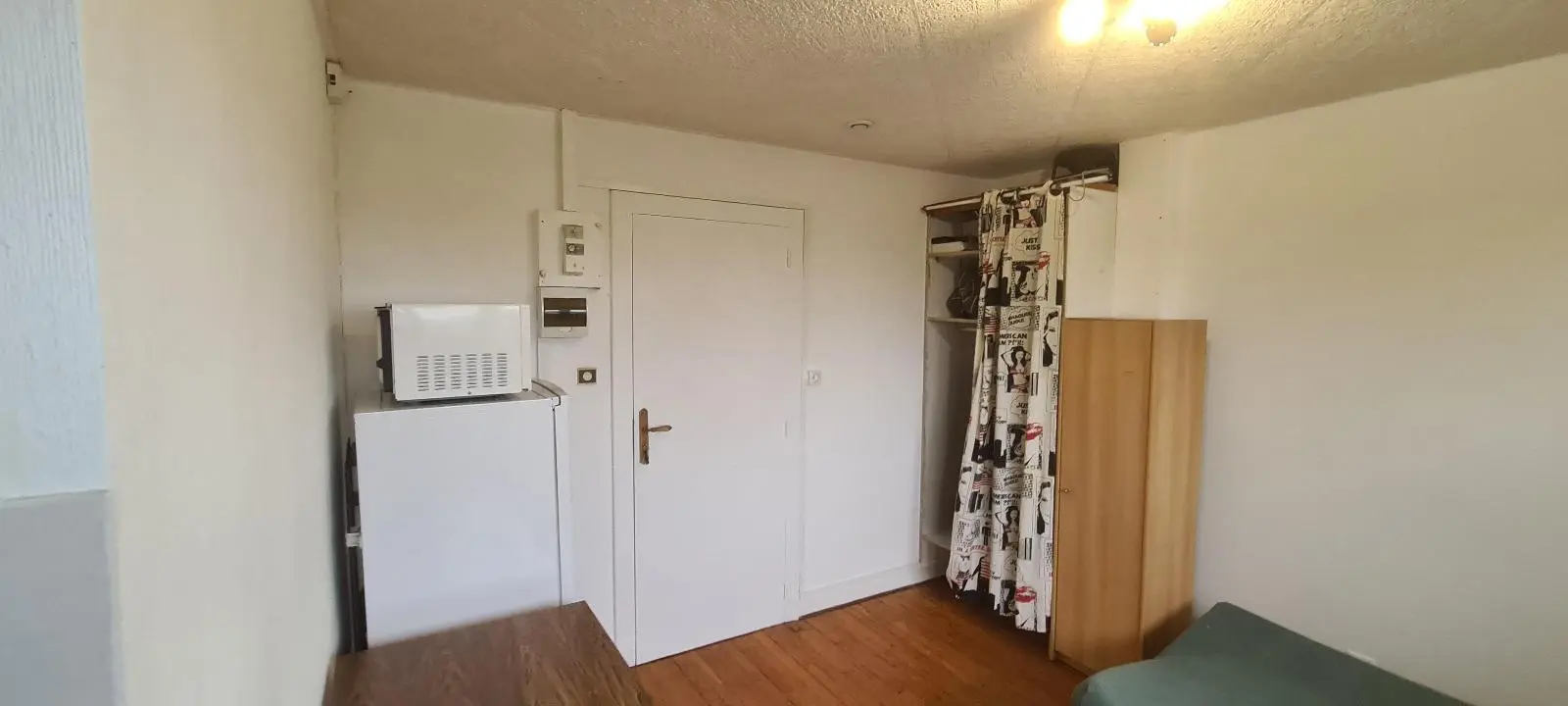 Photo 1 Appartement 1 pièce 14m²