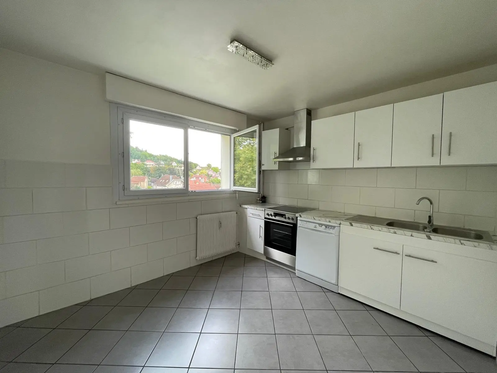 Photo 2 Appartement 4 pièces 83.6m²