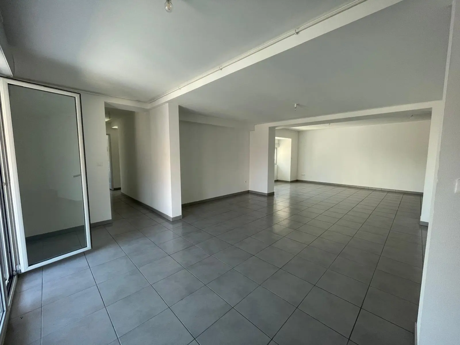 Photo 3 Appartement 5 pièces 99m²
