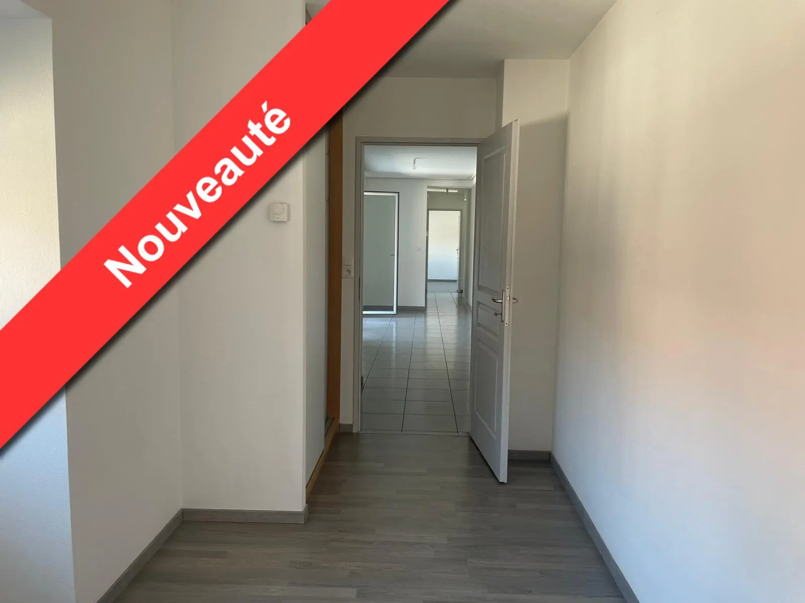 Photo 1 Appartement 5 pièces 99m²