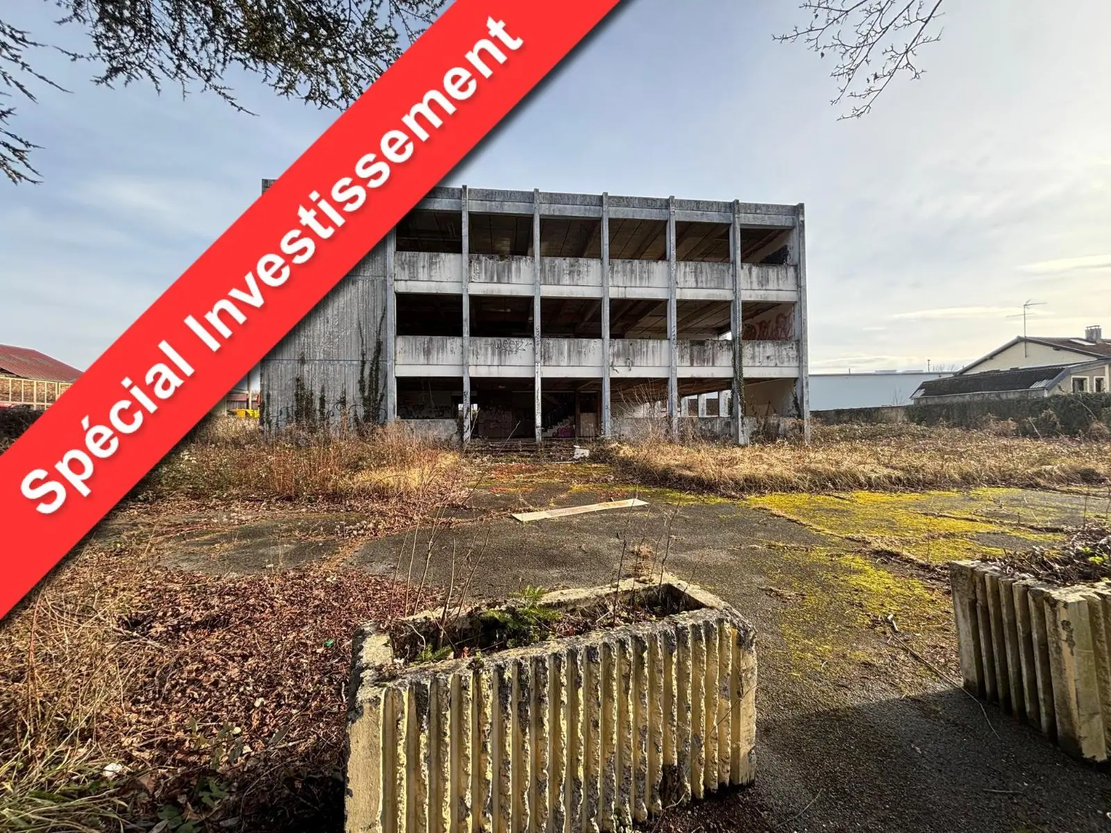 Photo 1 Immeuble 1200m²