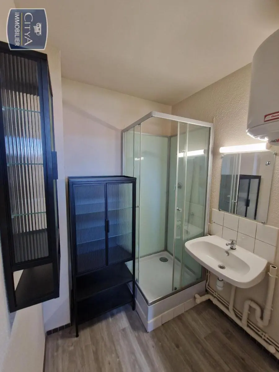 Photo 2 Appartement 1 pièce 28.75m²