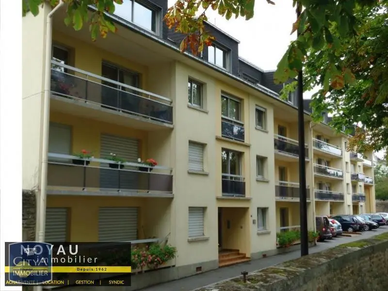 Photo 1 Appartement 1 pièce 31.74m²
