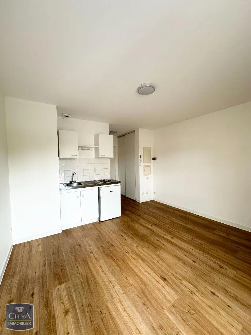 Photo 3 Appartement 1 pièce 20.87m²