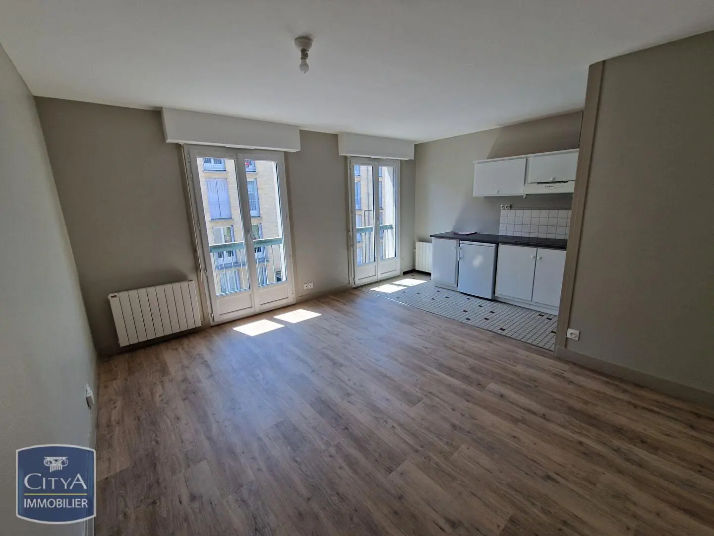 Photo 1 Appartement 1 pièce 28.15m²