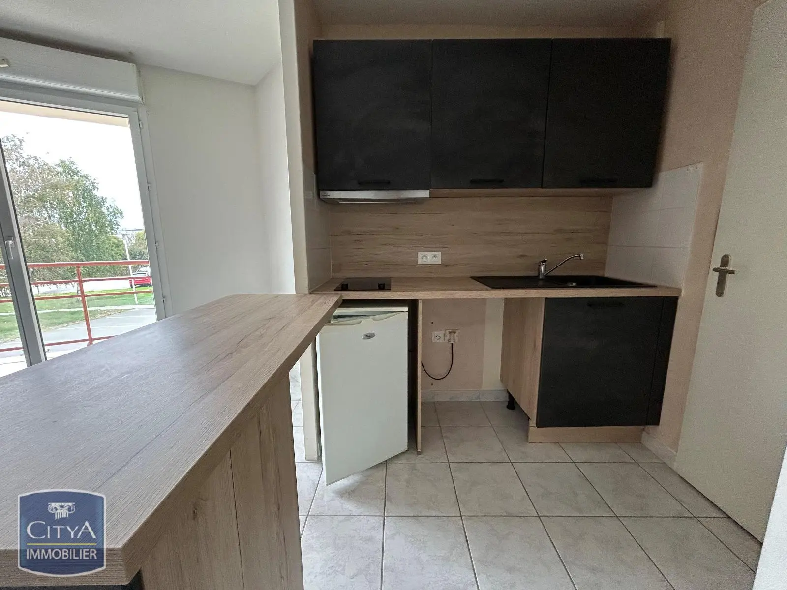 Photo 2 Appartement 1 pièce 27m²