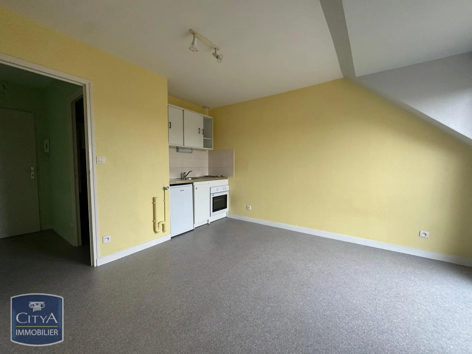 Photo 2 Appartement 1 pièce 19.17m²