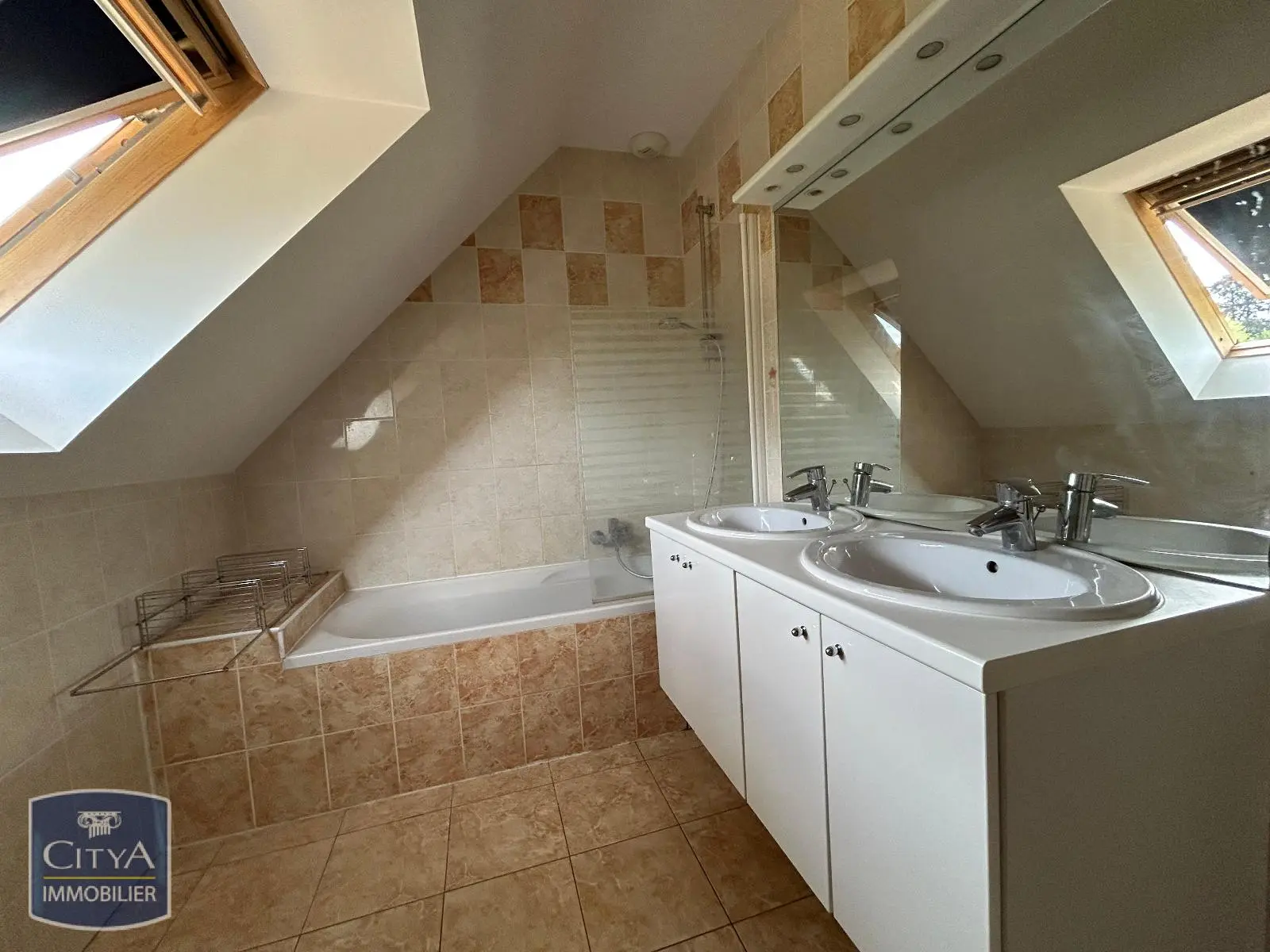 Photo 15 Maison 5 pièces 142.82m²