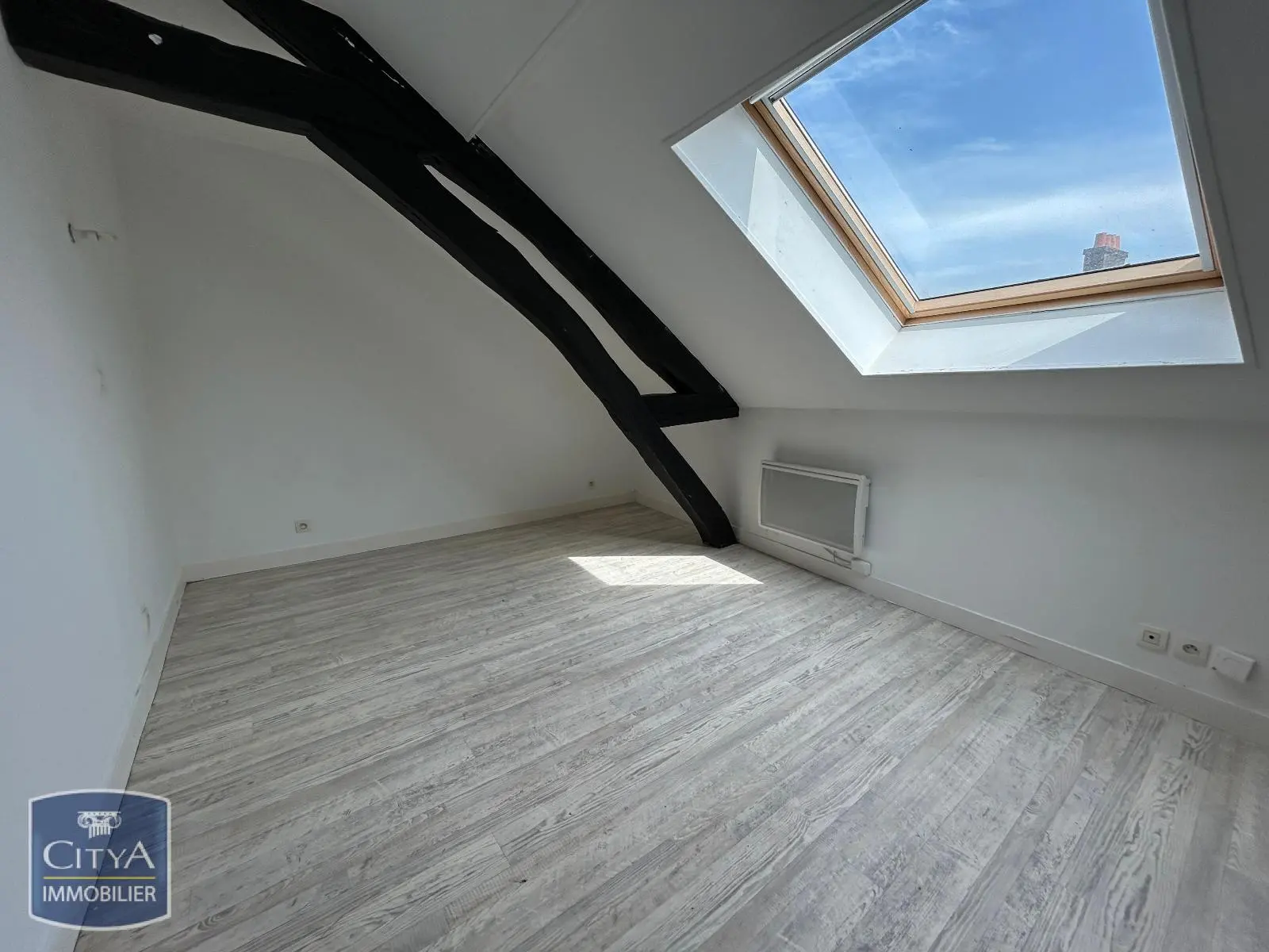 Photo 1 Appartement 1 pièce 25.97m²