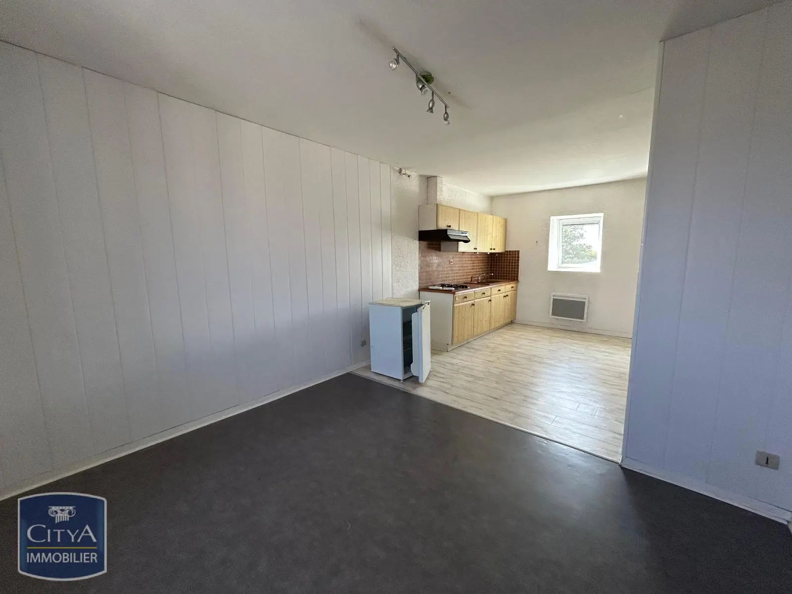 Photo 1 Appartement 1 pièce 27.2m²