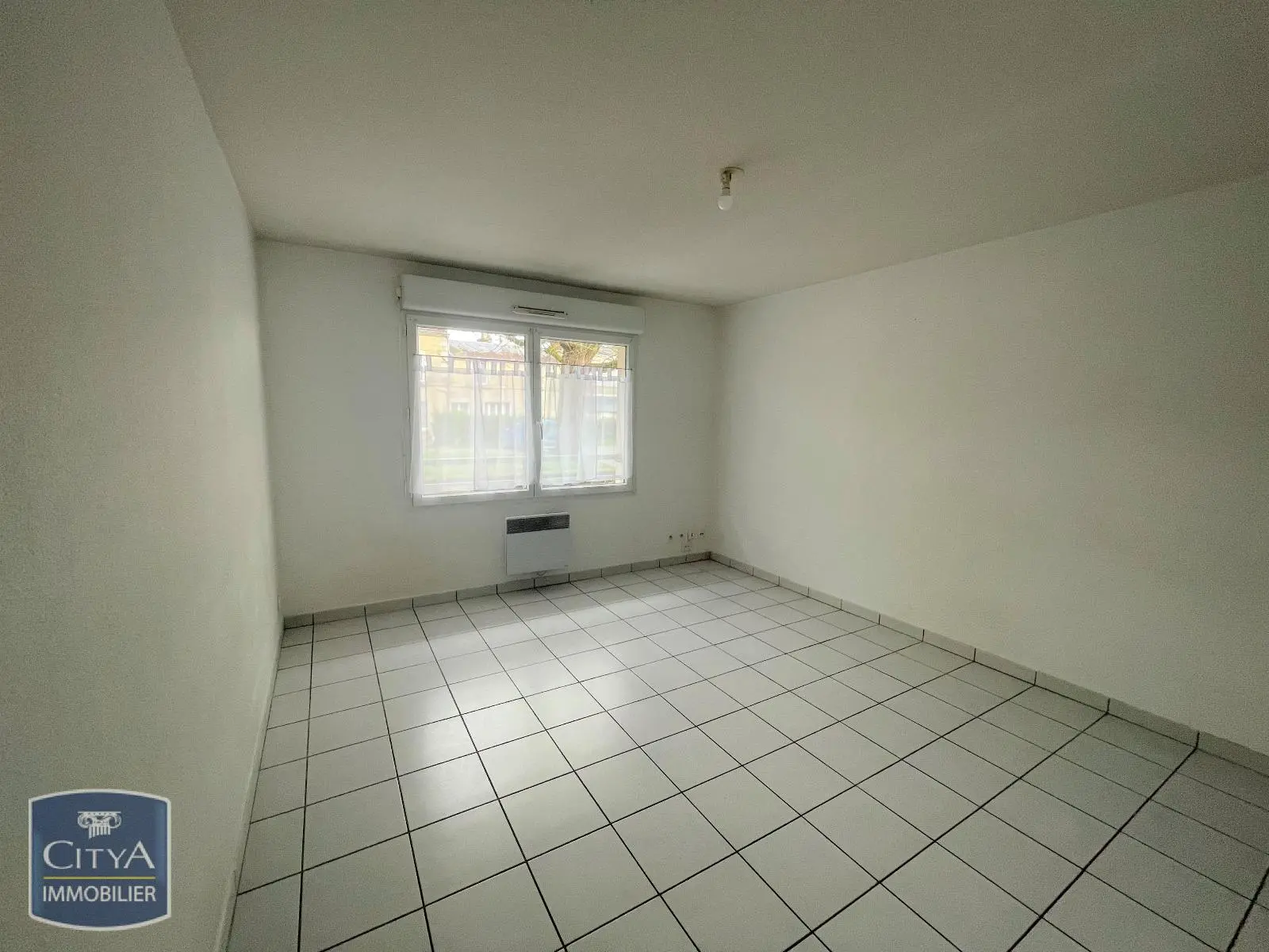 Photo 1 Appartement 1 pièce 26.77m²