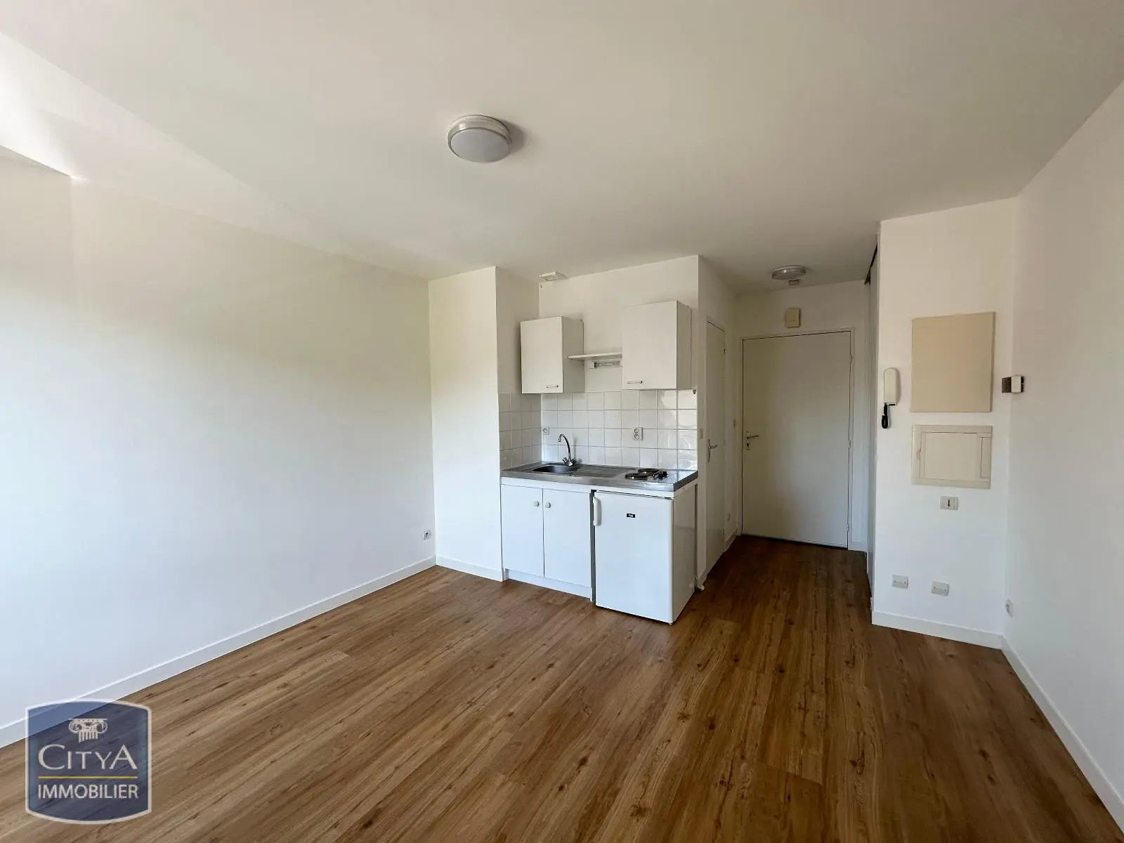 Photo 1 Appartement 1 pièce 20.87m²