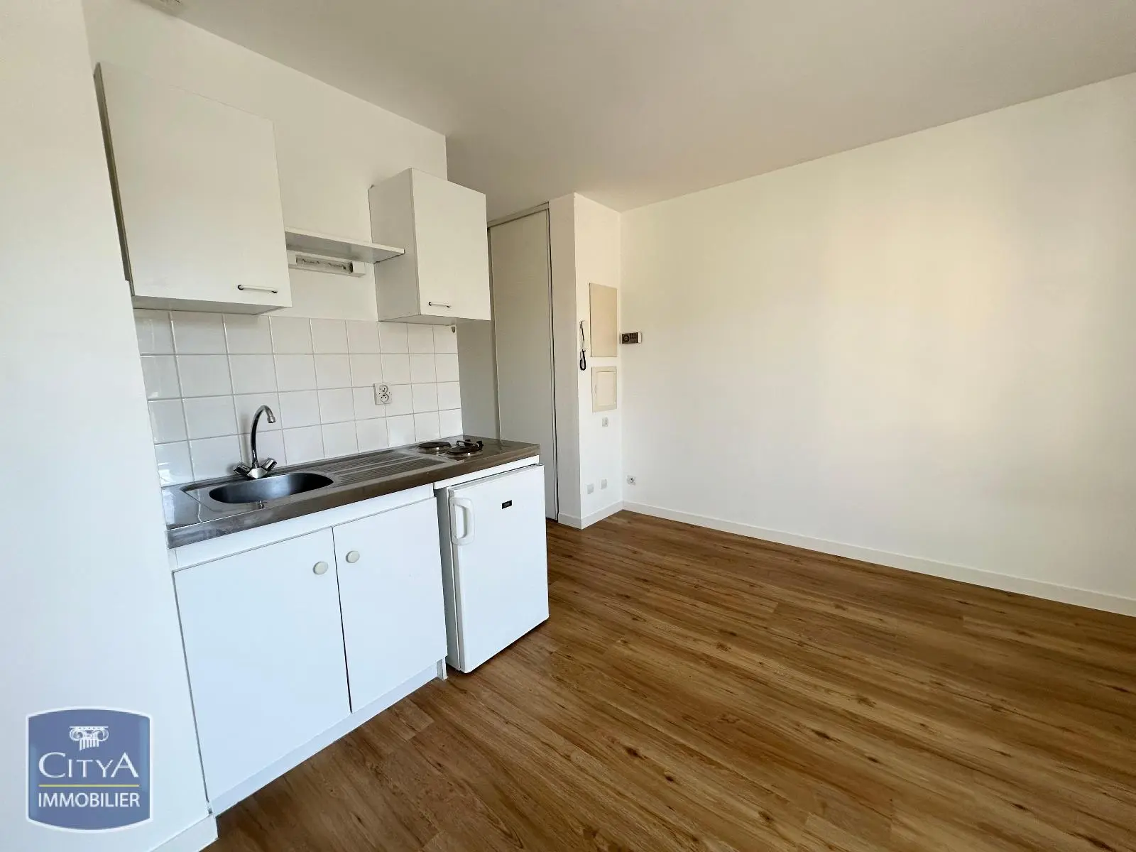 Photo 4 Appartement 1 pièce 20.87m²