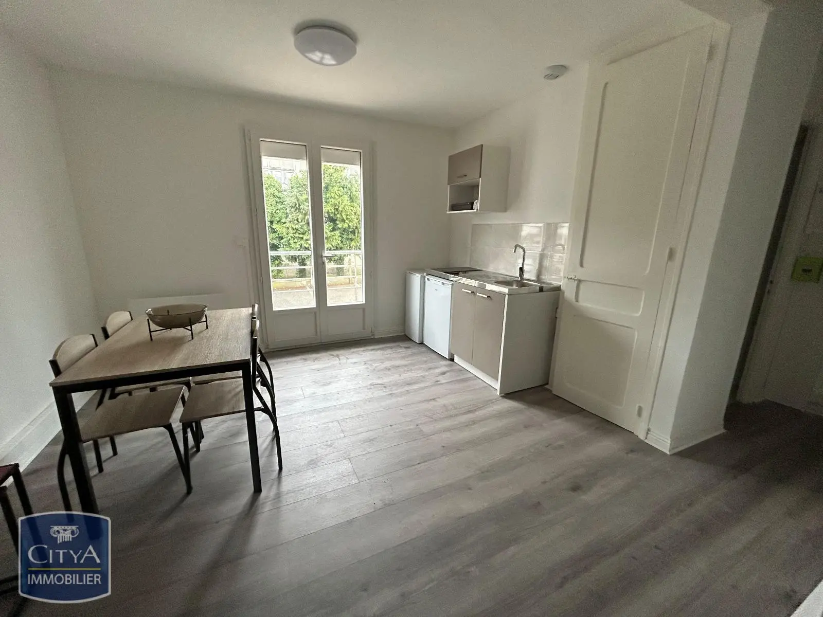 Photo 1 Appartement 1 pièce 26.53m²