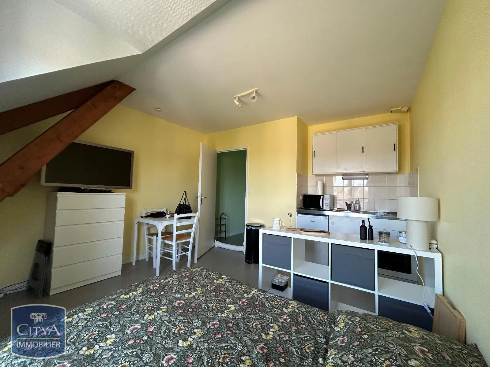 Photo 2 Appartement 1 pièce 19.17m²