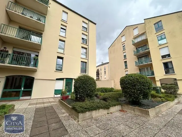 RESIDENCE