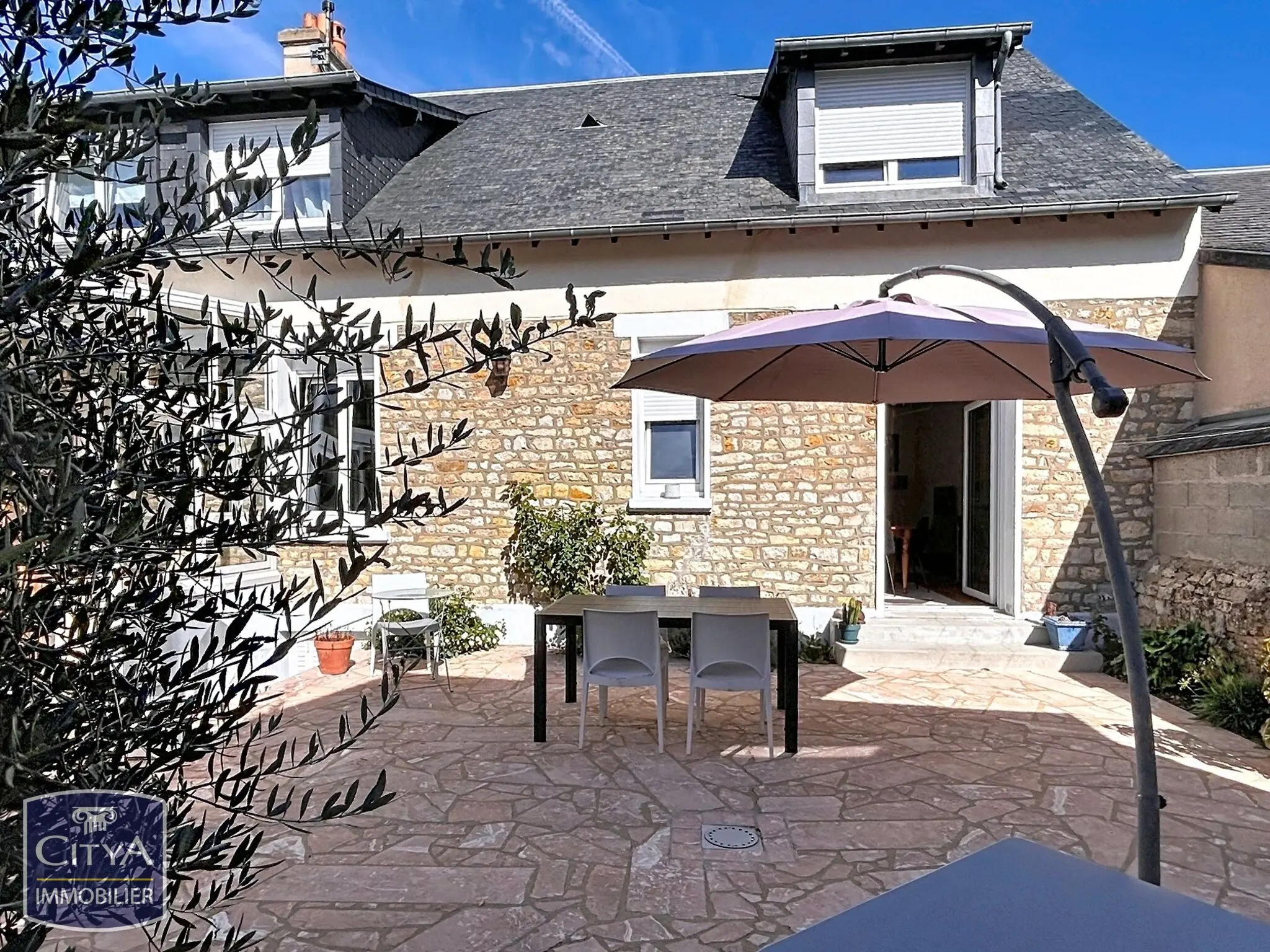 Photo 1 Maison 5 pièces 130m²