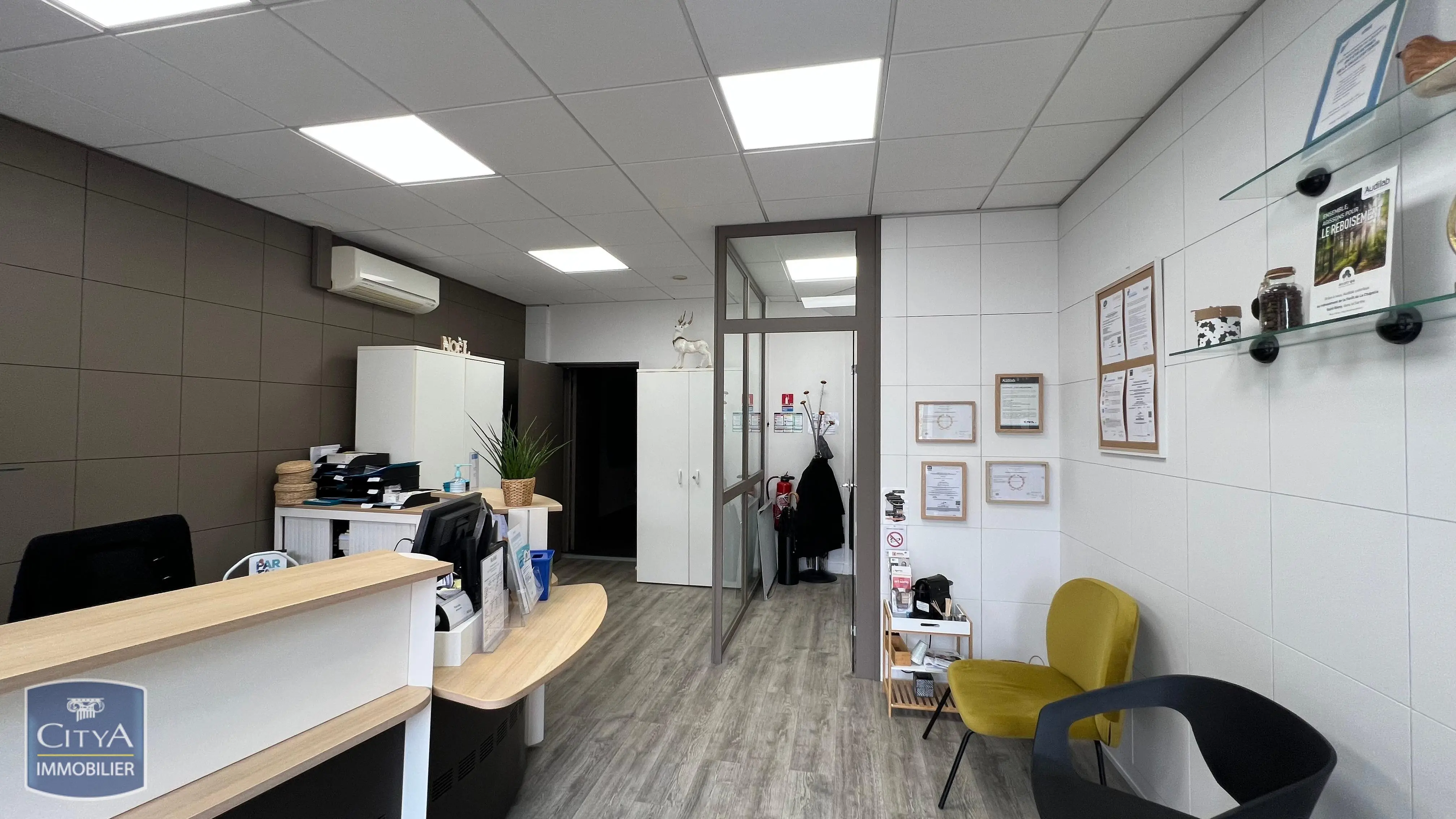 Photo 1 Immeuble 140m²