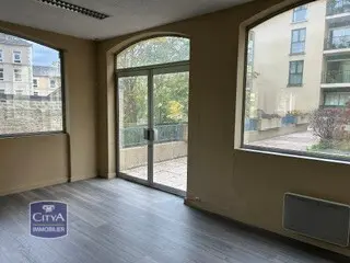 Photo 2 Local Commercial 110.3m²