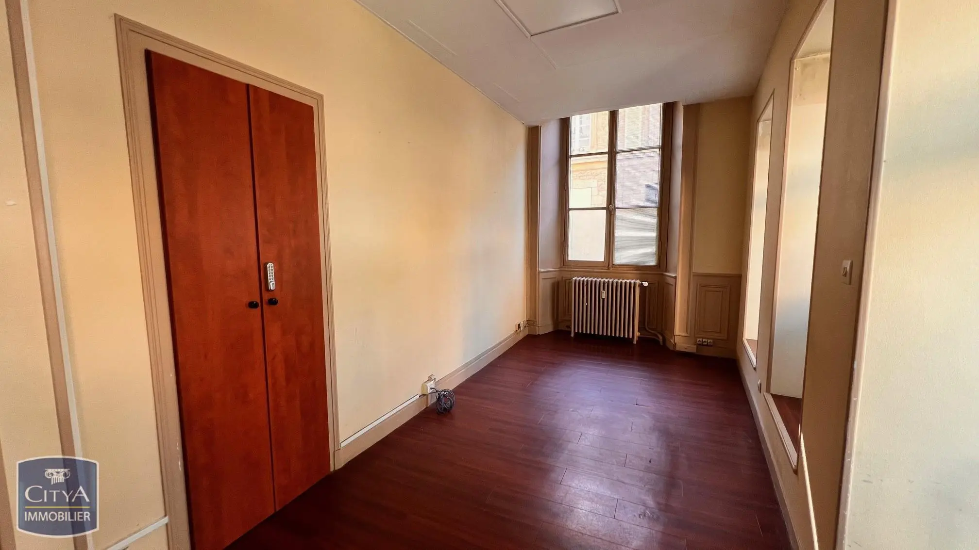 Photo 6 Local Professionnel 49m²
