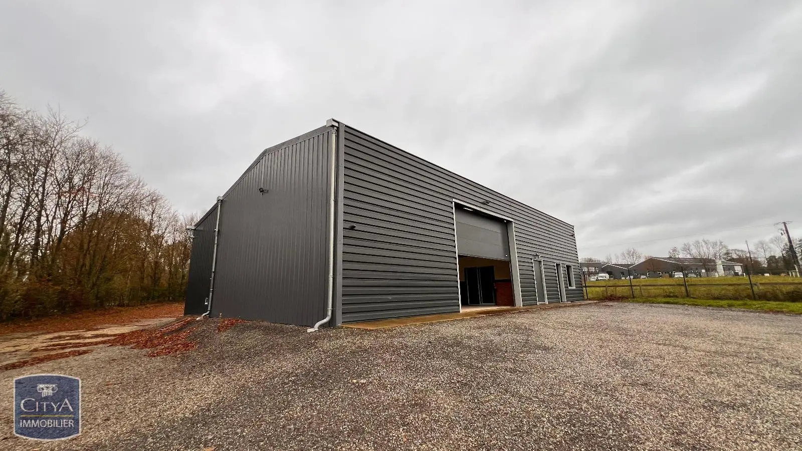 Photo 3 Local Industriel 237m²