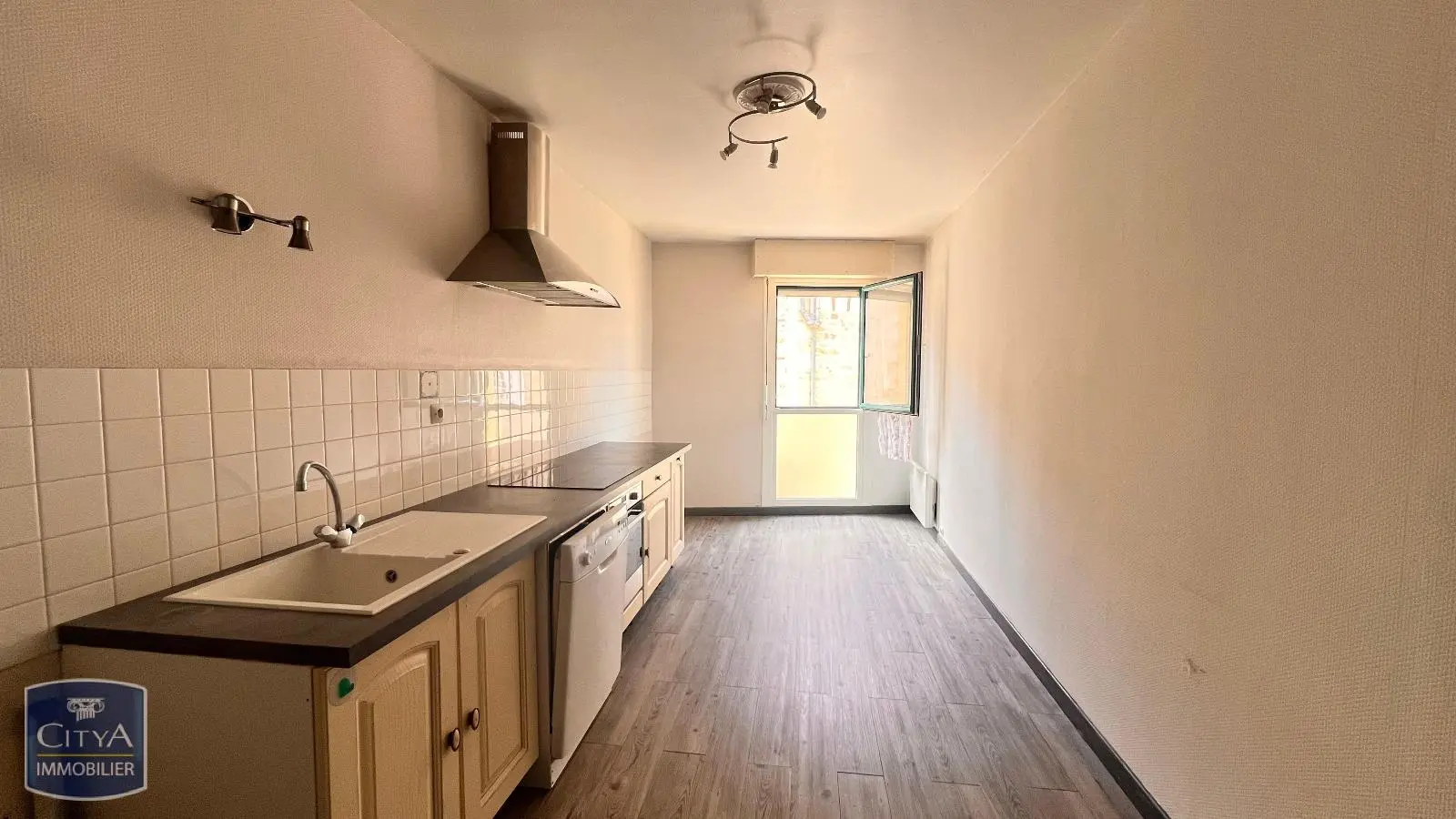 Photo 2 Appartement 2 pièces 58m²