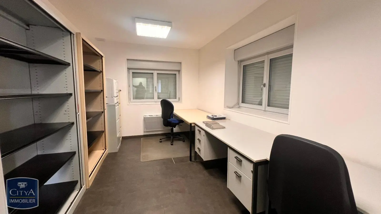 Photo 17 pour Local Industriel 1250m² Photo 17 Local Industriel 1250m²