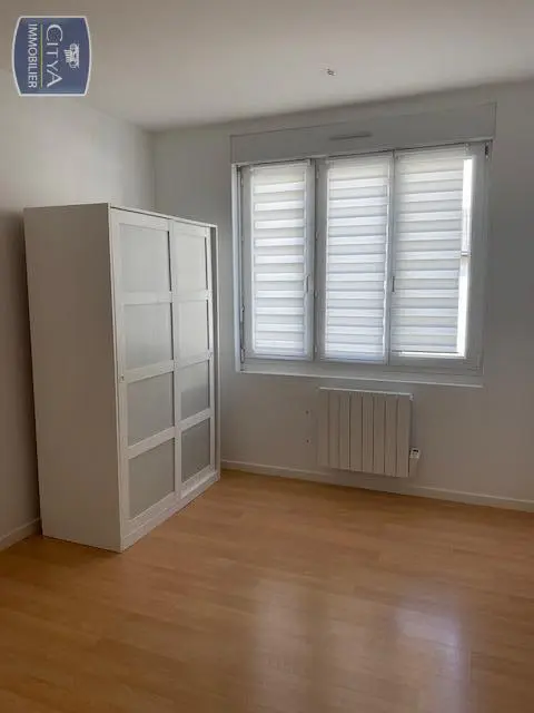 Photo 1 Appartement 1 pièce 21.87m²