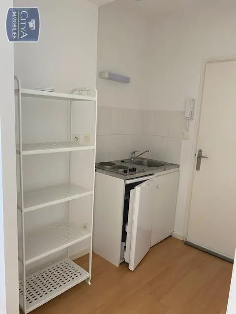 Photo 2 Appartement 1 pièce 21.87m²