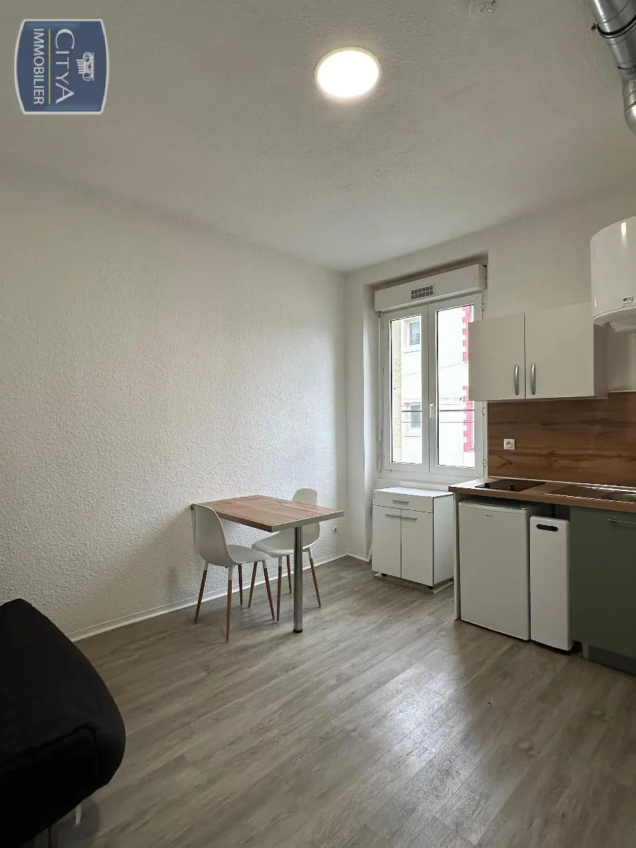 Photo 2 Appartement 1 pièce 14.56m²