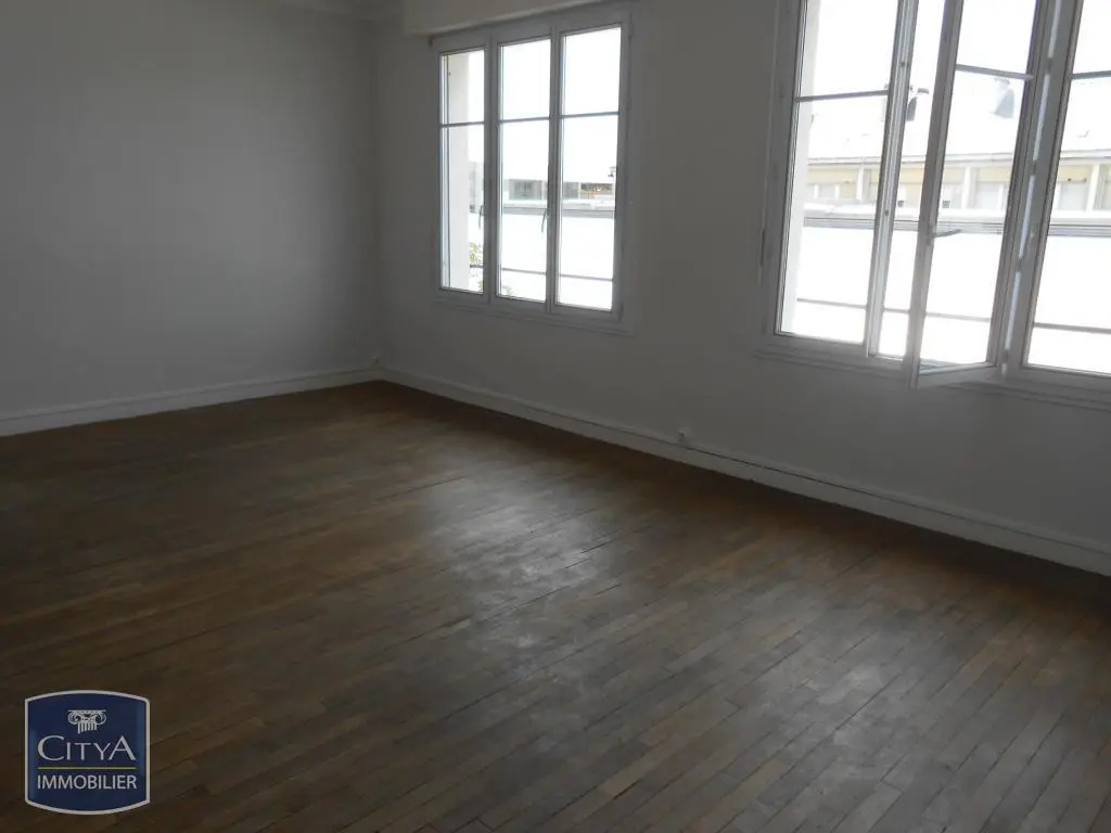 Photo 1 Appartement 4 pièces 116.86m²