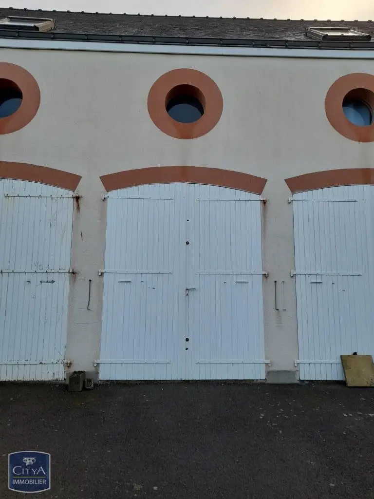 Photo 3 Parking