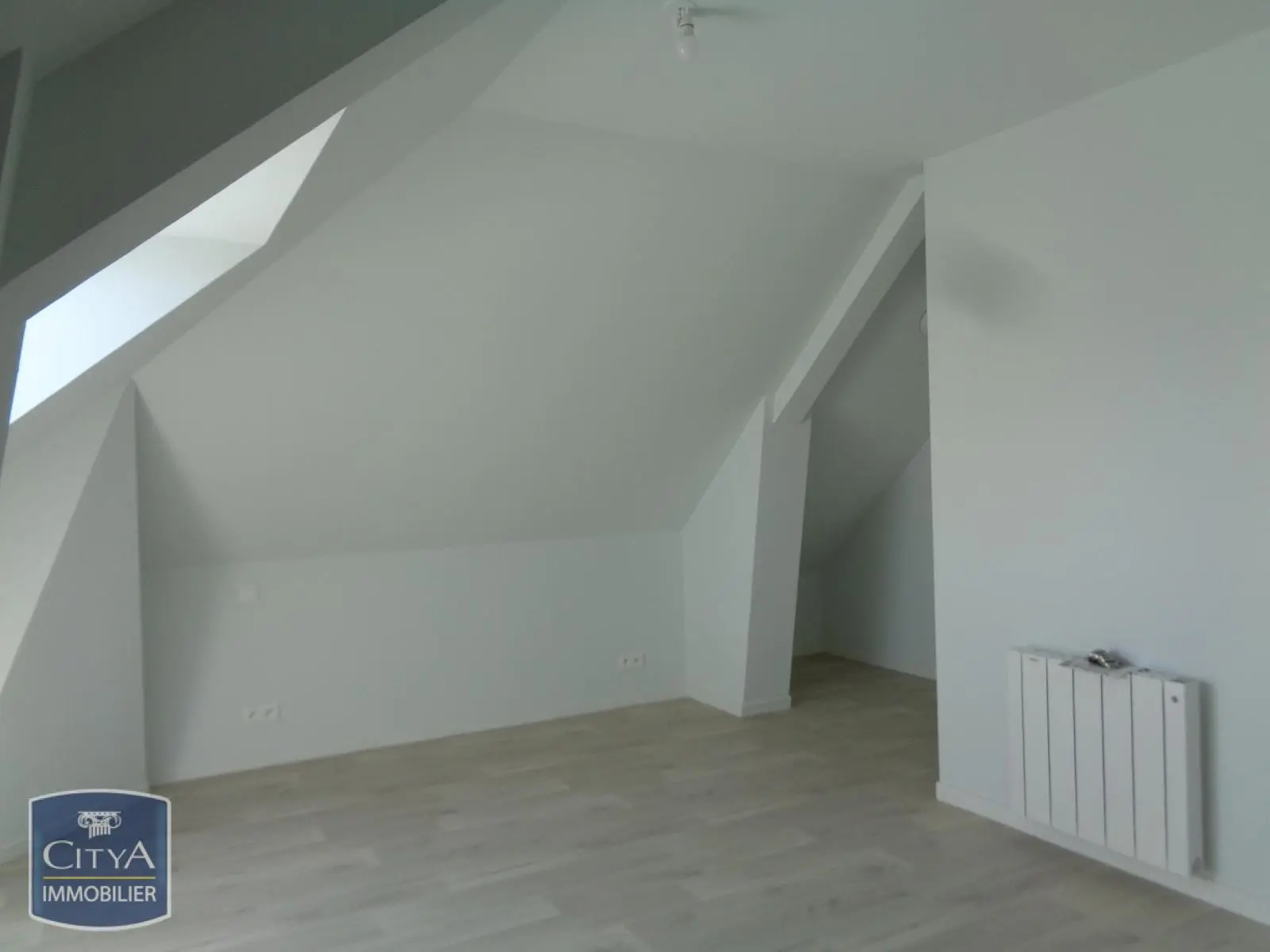 Photo 1 Appartement 1 pièce 16.35m²