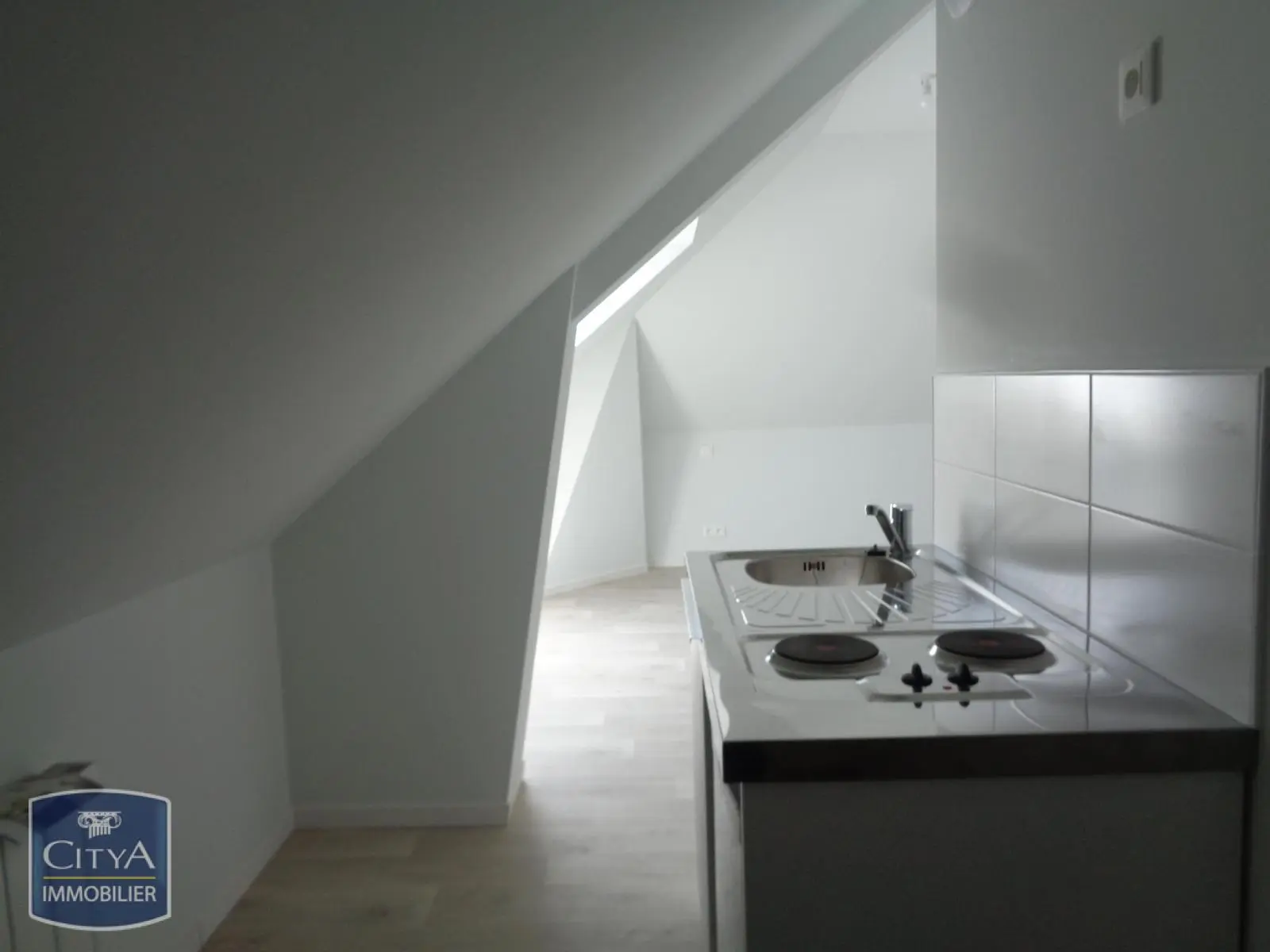 Photo 2 Appartement 1 pièce 16.35m²