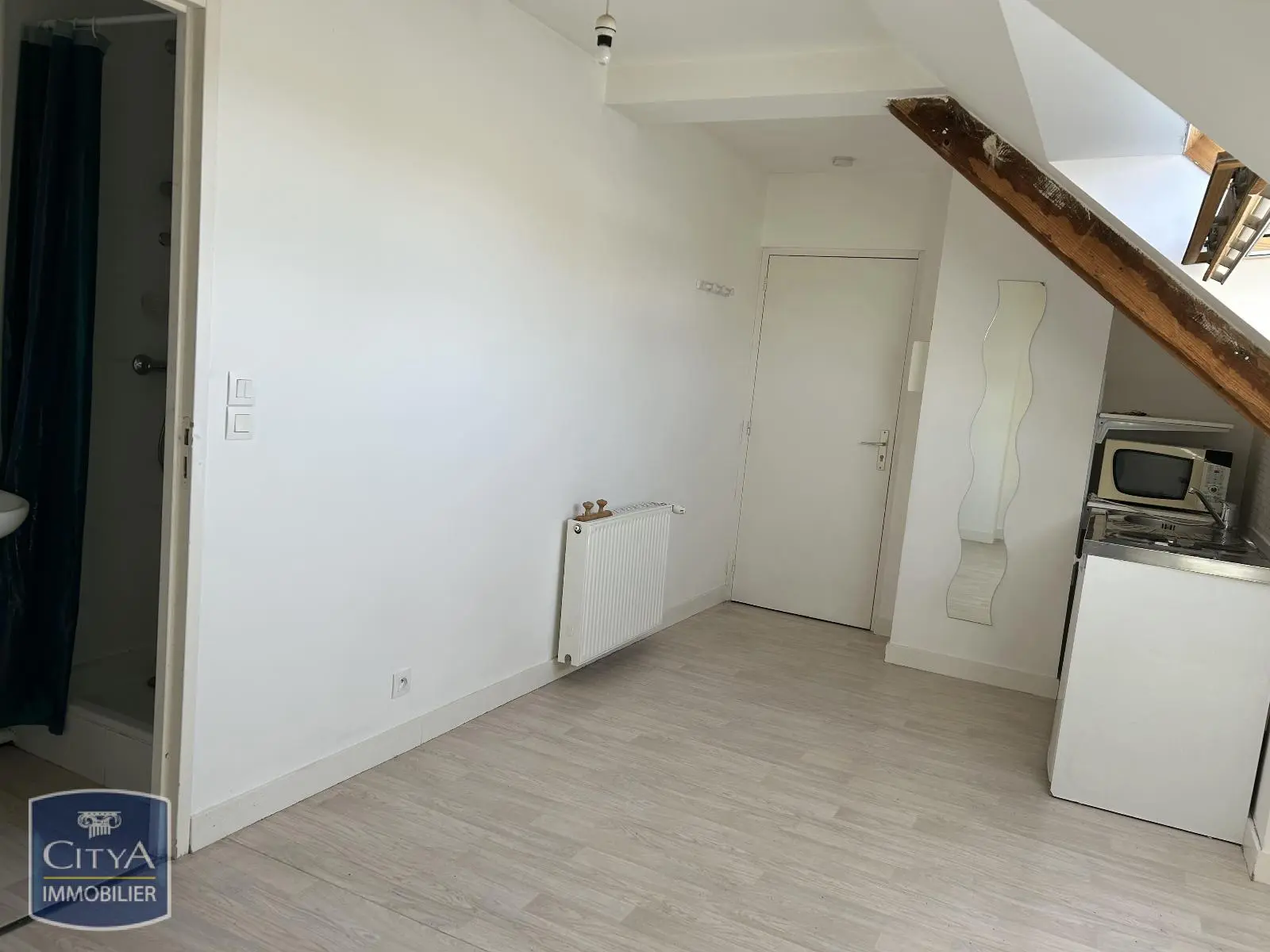 Photo 2 Appartement 1 pièce 11.72m²
